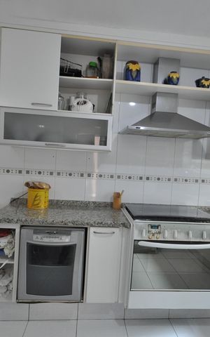 Casa para alugar com 370m², 4 quartos e 5 vagasCozinha