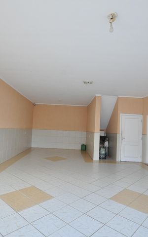 Casa para alugar com 370m², 4 quartos e 5 vagasGaragem