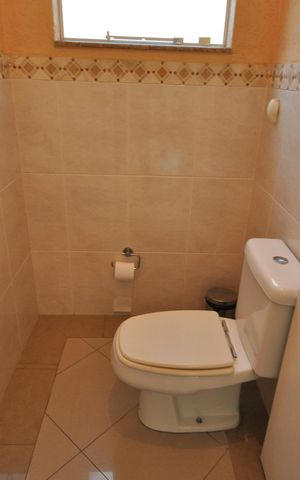 Casa para alugar com 370m², 4 quartos e 5 vagasLavabo
