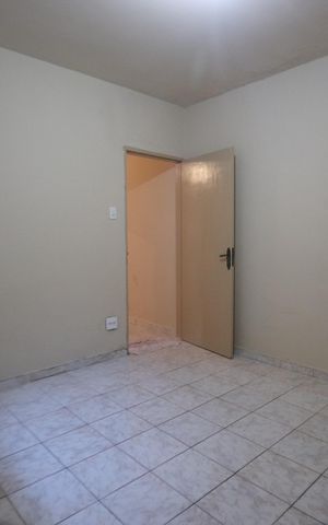 Casa para alugar com 35m², 1 quarto e sem vagaSuíte