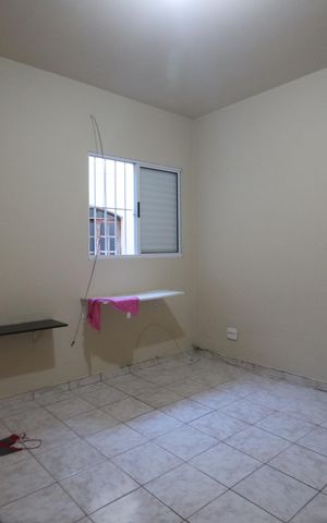 Casa para alugar com 35m², 1 quarto e sem vagaSuíte