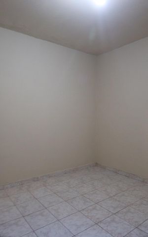 Casa para alugar com 35m², 1 quarto e sem vagaSuíte