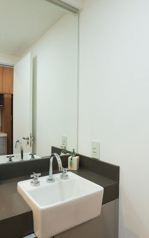 Studio à venda com 29m², 0 quarto e sem vaga Studio à venda com 29m², 0 quarto e sem vagaBanheiro