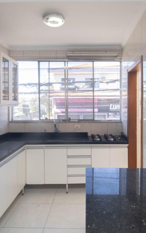 Casa para alugar com 132m², 2 quartos e 3 vagasCozinha - Armários