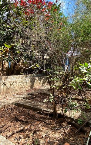 Casa à venda com 720m², 5 quartos e 4 vagasQuintal