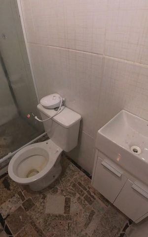Casa para alugar com 50m², 4 quartos e sem vaga Casa para alugar com 50m², 4 quartos e sem vagaBanheiro Hóspedes