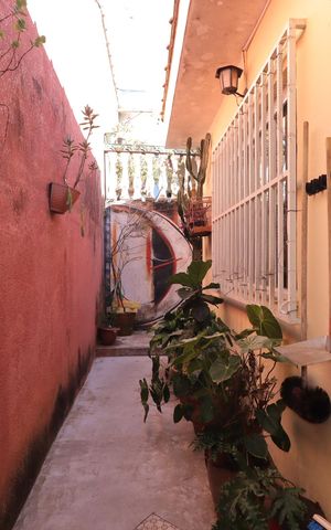 Casa à venda com 88m², 2 quartos e 1 vagaCorredor externo