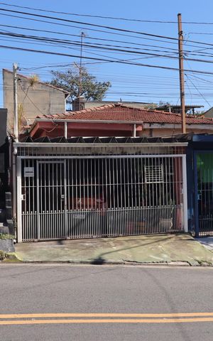 Casa à venda com 88m², 2 quartos e 1 vagaFachada