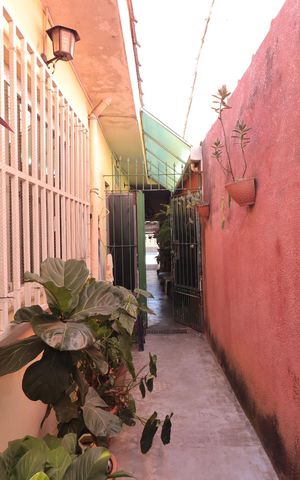 Casa à venda com 88m², 2 quartos e 1 vagaCorredor externo