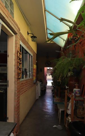 Casa à venda com 88m², 2 quartos e 1 vagaCorredor externo