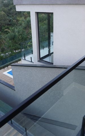 Casa de condomínio para alugar com 312m², 4 quartos e 4 vagasSacada