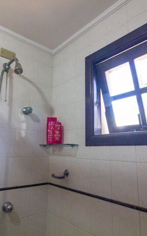Casa para alugar com 250m², 4 quartos e 4 vagas Casa para alugar com 250m², 4 quartos e 4 vagasBanheiro