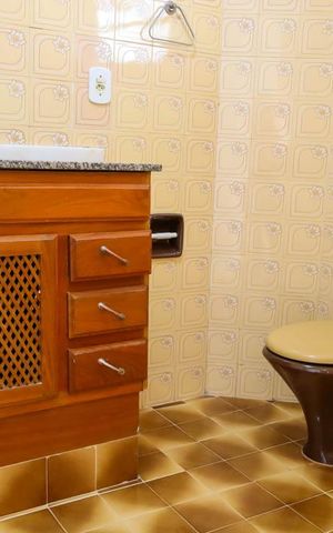 Casa de condomínio para alugar com 150m², 3 quartos e 3 vagasBanheiro do - 2º Pavimento