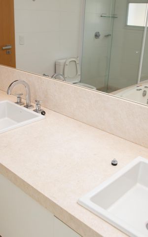 Apartamento para alugar com 570m², 3 quartos e 4 vagas Apartamento para alugar com 570m², 3 quartos e 4 vagasBanheiro da Suíte 3