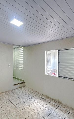 Casa para alugar com 30m², 1 quarto e sem vagaSuíte