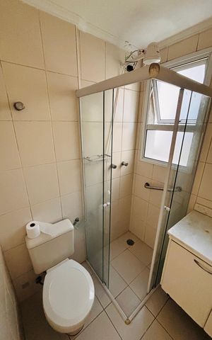 Apartamento para alugar com 60m², 2 quartos e 1 vaga Apartamento para alugar com 60m², 2 quartos e 1 vagaBanheiro social