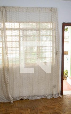 Casa à venda com 100m², 4 quartos e 1 vaga