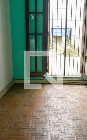 Casa à venda com 100m², 4 quartos e 1 vaga