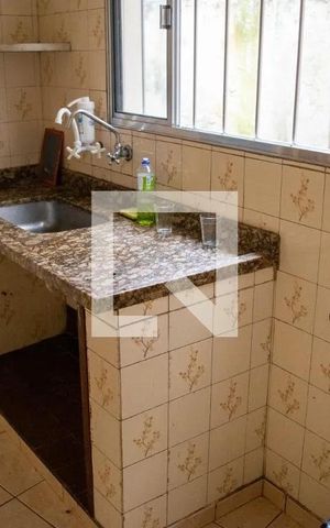 Casa à venda com 100m², 4 quartos e 1 vaga