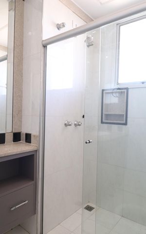 Apartamento para alugar com 217m², 3 quartos e 2 vagasBanheiro do Quarto 2