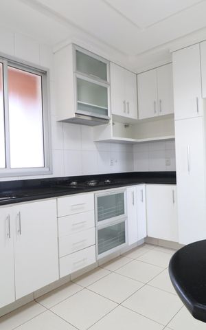 Apartamento para alugar com 217m², 3 quartos e 2 vagasCozinha