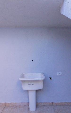 Casa à venda com 73m², 2 quartos e 1 vaga