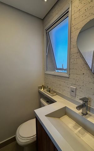 Apartamento à venda com 73m², 2 quartos e 2 vagas Apartamento à venda com 73m², 2 quartos e 2 vagasBanheiro da Suíte