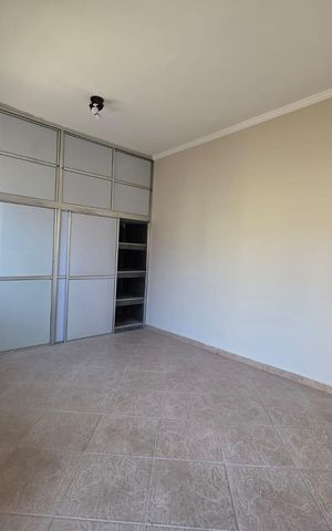 Casa à venda com 128m², 3 quartos e 2 vagas Casa à venda com 128m², 3 quartos e 2 vagasQuarto