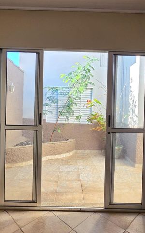Casa à venda com 128m², 3 quartos e 2 vagas Casa à venda com 128m², 3 quartos e 2 vagasCozinha