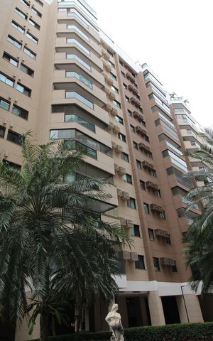 Apartamento para alugar com 220m², 3 quartos e 2 vagasFachada