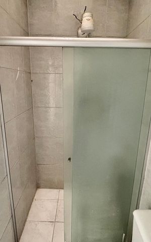 Casa para alugar com 100m², 3 quartos e 2 vagas Casa para alugar com 100m², 3 quartos e 2 vagasBanheiro da Suíte