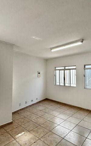 Casa para alugar com 100m², 3 quartos e 2 vagas Casa para alugar com 100m², 3 quartos e 2 vagasSala