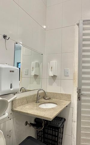 Casa à venda com 236m², 7 quartos e 2 vagas Casa à venda com 236m², 7 quartos e 2 vagasBanheiro