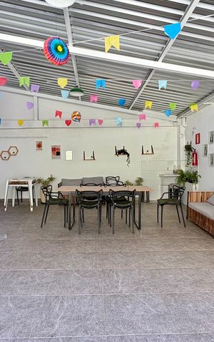 Casa à venda com 236m², 7 quartos e 2 vagas Casa à venda com 236m², 7 quartos e 2 vagasÁrea comum - Primeiro andar