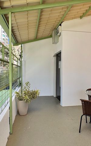 Casa à venda com 236m², 7 quartos e 2 vagas Casa à venda com 236m², 7 quartos e 2 vagasÁrea comum - Segundo andar
