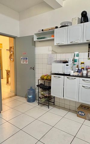 Casa à venda com 236m², 7 quartos e 2 vagas Casa à venda com 236m², 7 quartos e 2 vagasCozinha