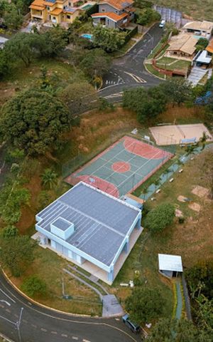 Casa de condomínio à venda com 667m², 5 quartos e 6 vagas Casa de condomínio à venda com 667m², 5 quartos e 6 vagasVista