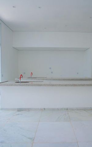 Casa de condomínio à venda com 667m², 5 quartos e 6 vagas Casa de condomínio à venda com 667m², 5 quartos e 6 vagasCozinha
