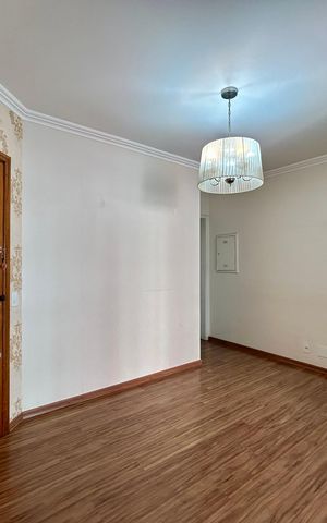 Apartamento à venda com 74m², 3 quartos e 2 vagas Apartamento à venda com 74m², 3 quartos e 2 vagasSala de Jantar