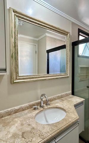 Apartamento à venda com 74m², 3 quartos e 2 vagas Apartamento à venda com 74m², 3 quartos e 2 vagasBanheiro