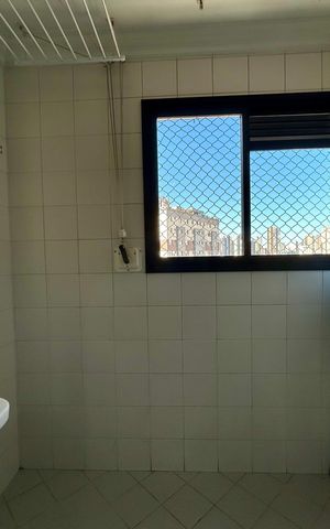 Apartamento à venda com 74m², 3 quartos e 2 vagas Apartamento à venda com 74m², 3 quartos e 2 vagasLavanderia