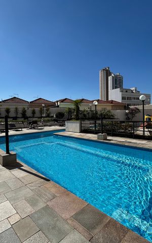 Apartamento à venda com 74m², 3 quartos e 2 vagas Apartamento à venda com 74m², 3 quartos e 2 vagasPiscina