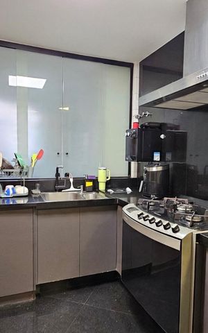 Apartamento à venda com 185m², 4 quartos e 4 vagas Apartamento à venda com 185m², 4 quartos e 4 vagasCozinha