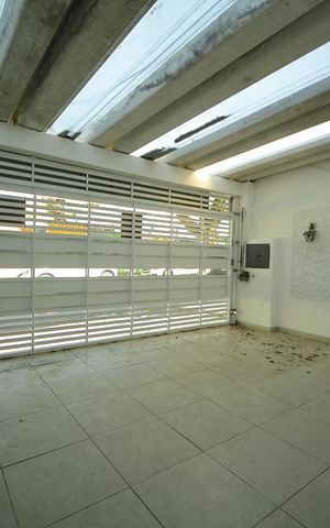 Casa à venda com 137m², 2 quartos e 2 vagasGaragem 