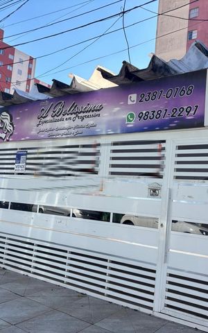 Casa à venda com 137m², 2 quartos e 2 vagasFachada do imóvel 