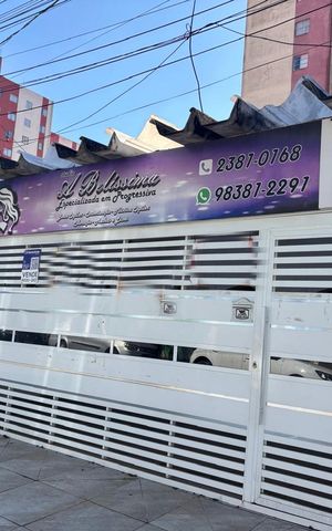 Casa à venda com 137m², 2 quartos e 2 vagasFachada do imóvel 