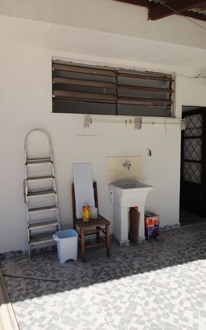 Casa para alugar com 100m², 2 quartos e sem vagaÁrea de Serviço