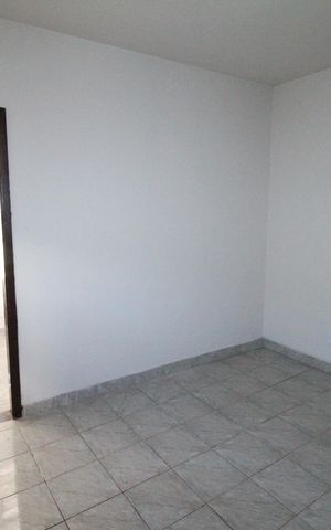 Casa para alugar com 100m², 2 quartos e sem vagaSala