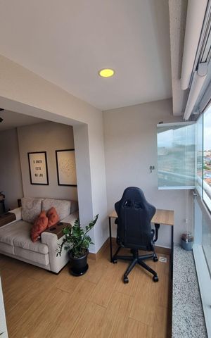 Apartamento à venda com 37m², 1 quarto e 1 vaga Apartamento à venda com 37m², 1 quarto e 1 vagaVaranda