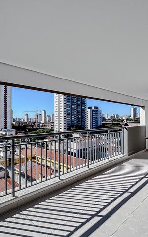 Apartamento à venda com 119m², 3 quartos e 2 vagasVaranda